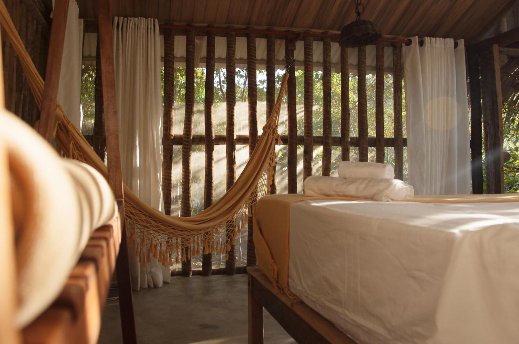 Na Floresta Glamping *